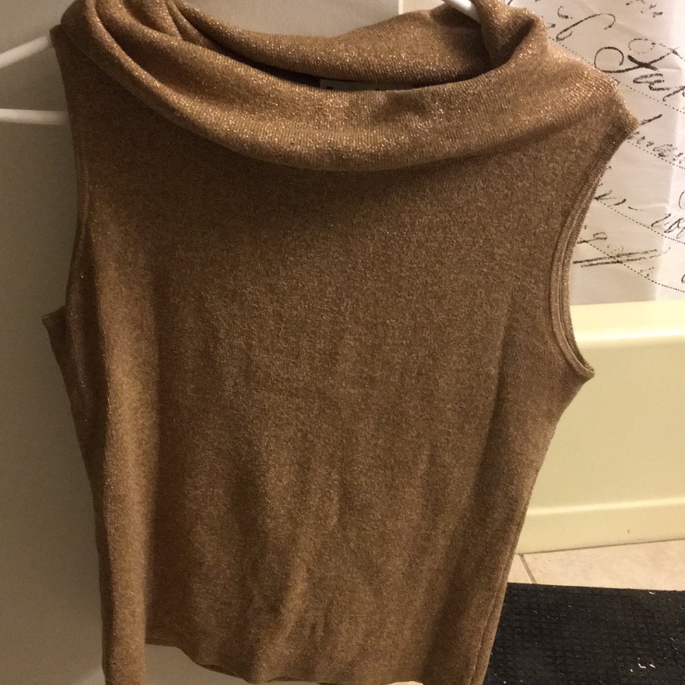 Turtleneck tank